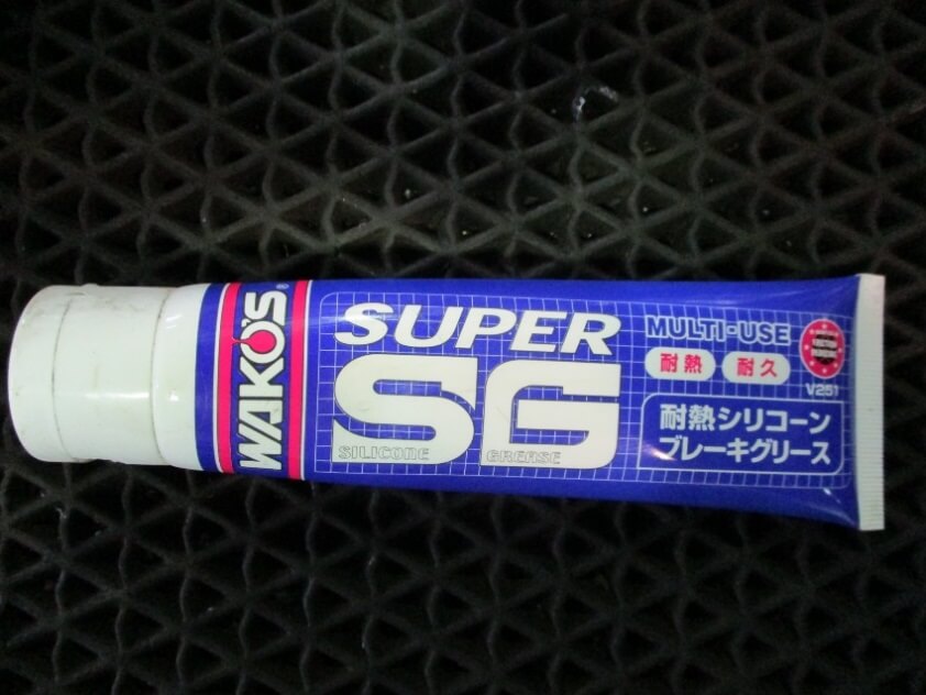 弊社ではwako's「SUPER  SG」を使用してます。