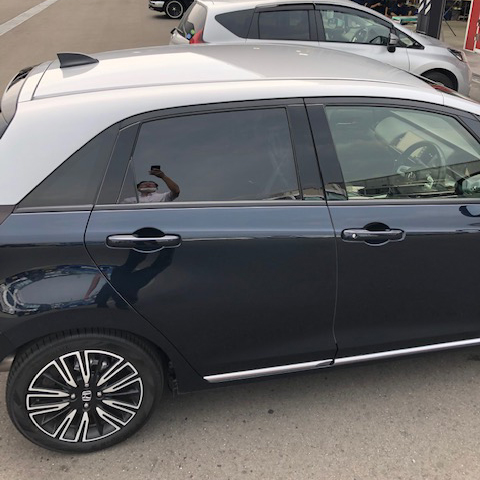 HONDA FIT ルーフ塗装 側面から