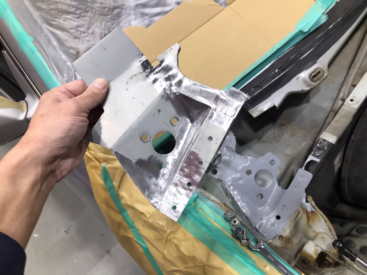 2ピース構造で製作することで、何とか形にする事ができました。