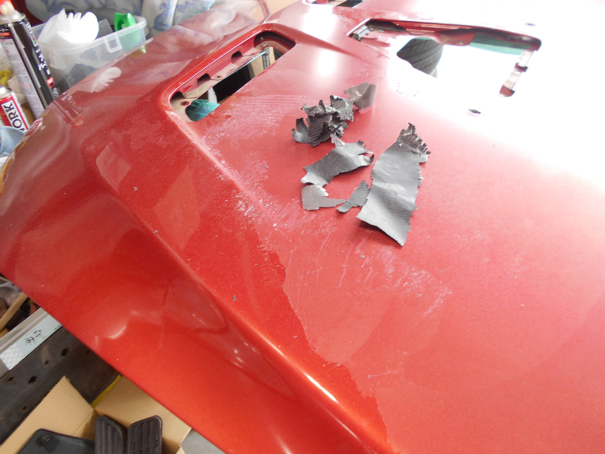 剥がれたシール