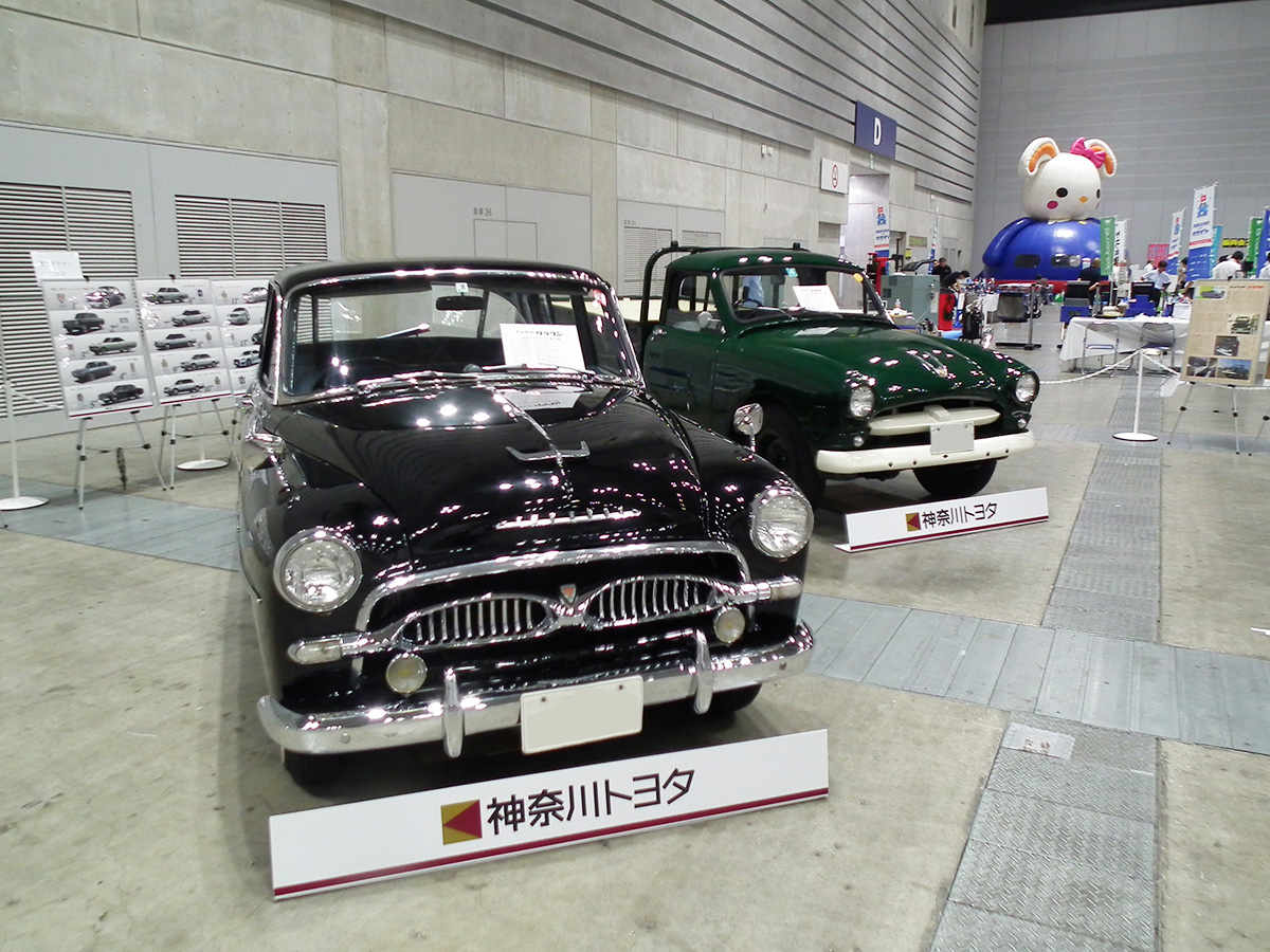 その他のイベントとして、クラシックカーの展示も行われてました。