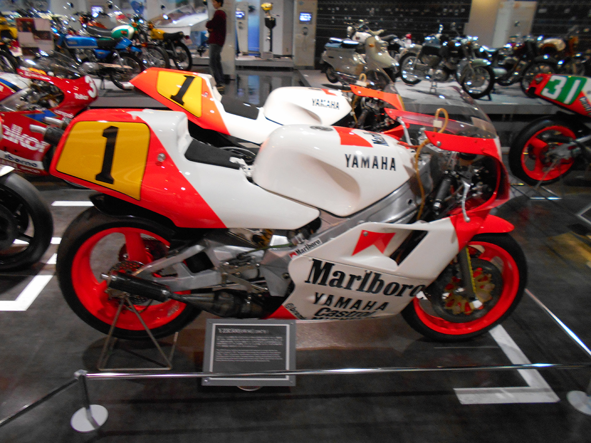 1987年／レースマシン　YZR500（0W86）